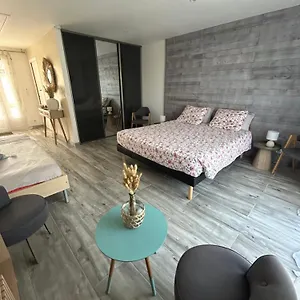  Bed & Breakfast La Petite